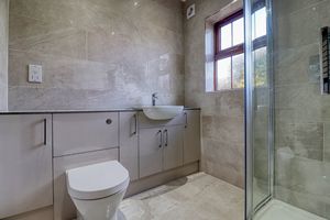 Master Ensuite- click for photo gallery